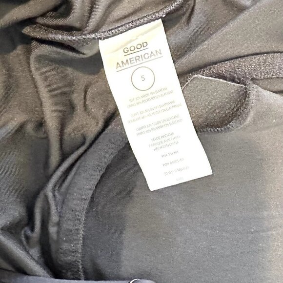 NWT Good American Wire Cup Belted One Piece Swimsuit in Black - Size 5 (2XL) - Picture 7 of 12